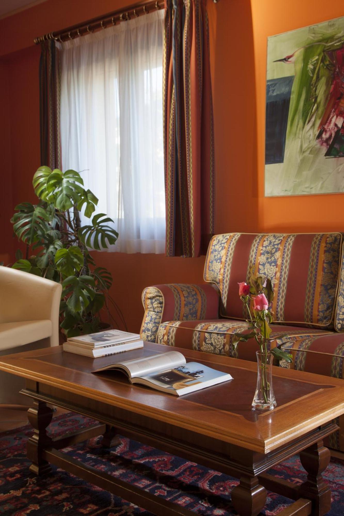 Hotel Naonis Cordenons ภายนอก รูปภาพ